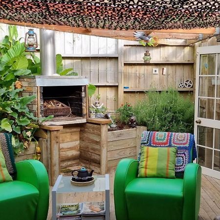 Raglan West Retro Beach Vibe Accommodation Exterior photo